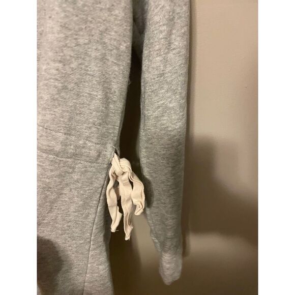 Athleta Sweatshirt (SZ M) - Picture 4 of 5